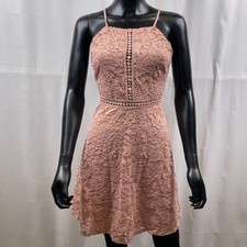 NEW Soprano Dress Lace Floral Sleeveless Lined Open Back Zip Closure Size XS $50