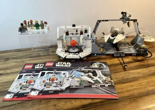 LEGO Star Wars: Home One Mon Calamari (7754)