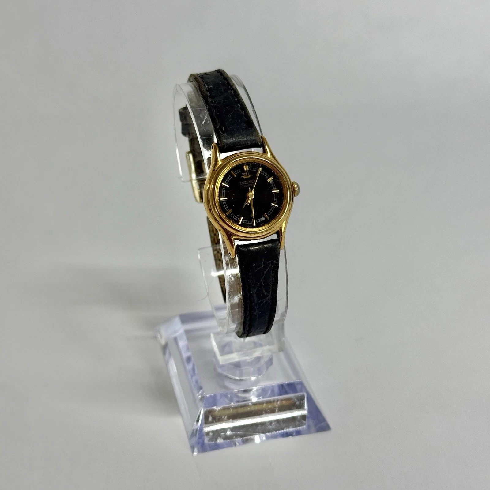 SEIKO V401-0920 Dainty Gold Tone Quartz Women Vintage Watch W459 *WORKING