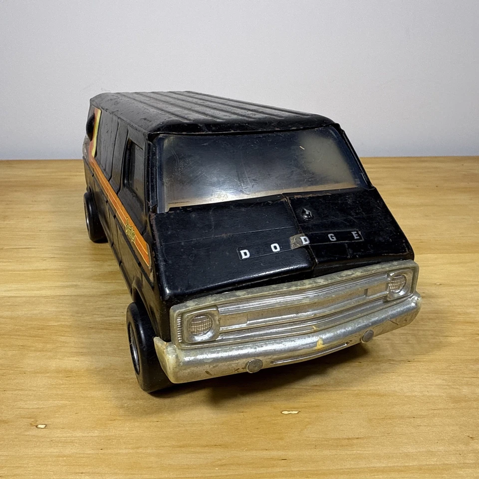 Dodge Street Van ERTL escala 1/18 vintage 11"" negro con ventana burbuja acero Foto 2 de 4