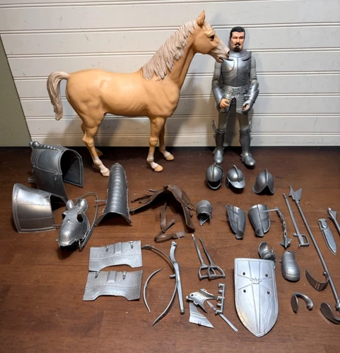 Vtg MARX VALOR SILVER KNIGHT Sir Stuart & HORSE Accessories Suit Armor