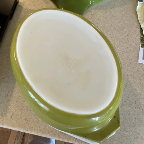 New ListingPYREX Green Milk Glass Oval Covered Dish 2 QT with Lid, Vintage