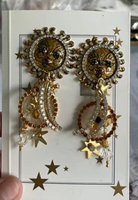 VTG Lunch At The Ritz “Solar Loops” Clip  Earrings On Original Card