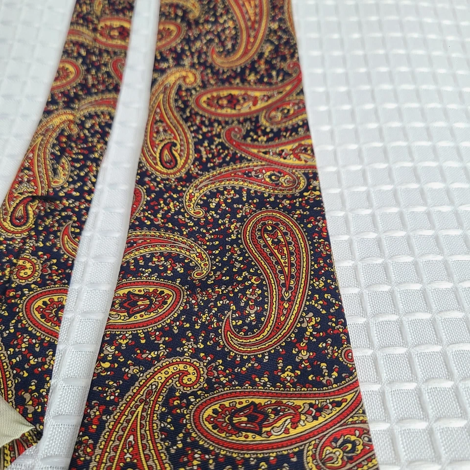 Б/у в отличном состоянии винтажный мужской галстук Liberty of London сделано в США 100% шелк синий пейсли 57 дюймов x 3 дюйма - Изображение 2 из 4