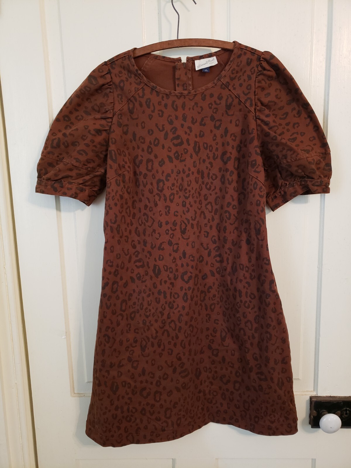 Universal Thread brown leopard print puffed sleev… - image 1