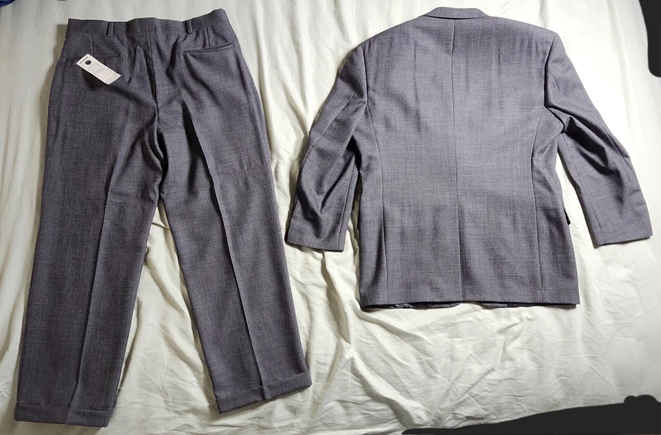 Calça e jaqueta Burberry terno completo 100% lã cinza escuro 2 peças tamanho 39S - Imagem 2 de 4