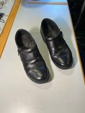 CLARKS Size 6M Women's Leather Slip On Zip-up Leather Comfort Loafers