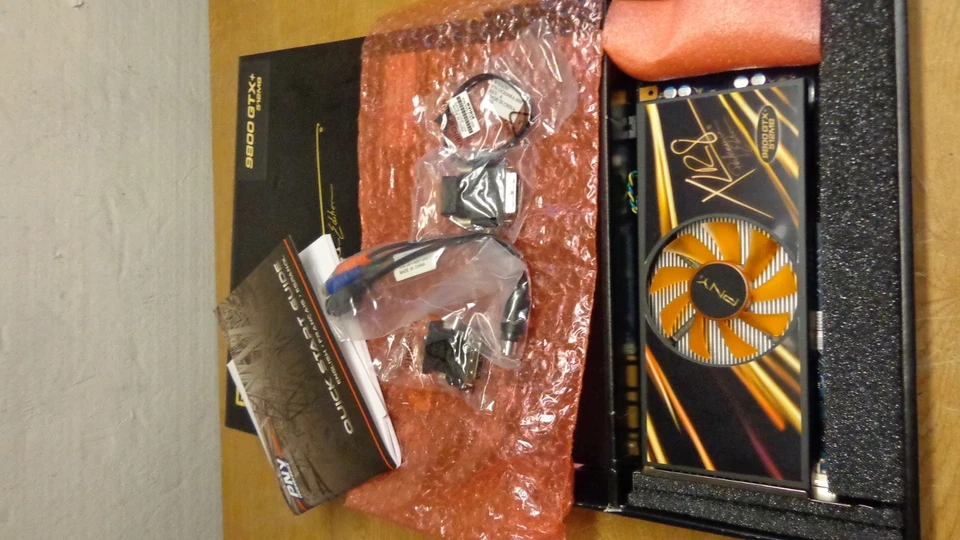 PNY NVIDIA GeForce 9800 GTX+ (VCG98GTXPXPB) 512MB GDDR3 SDRAM PCI Express x16 - Image 4 of 4