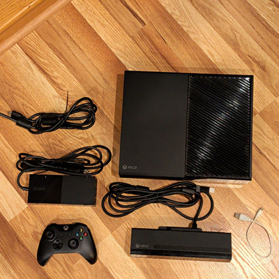 Microsoft Xbox One 500GB Black Console w/ Kinect Sensor & Controller 1080p