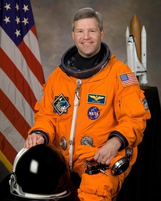 2007 NASA Astronaut Stephen N. Frick - 8x10 Photo On 8.5x11 #2487