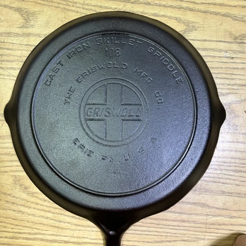 Griswold Cast Iron Skillet Griddle 108 Slant Logo EPU Heat Ring Vtg  1900’s HTF