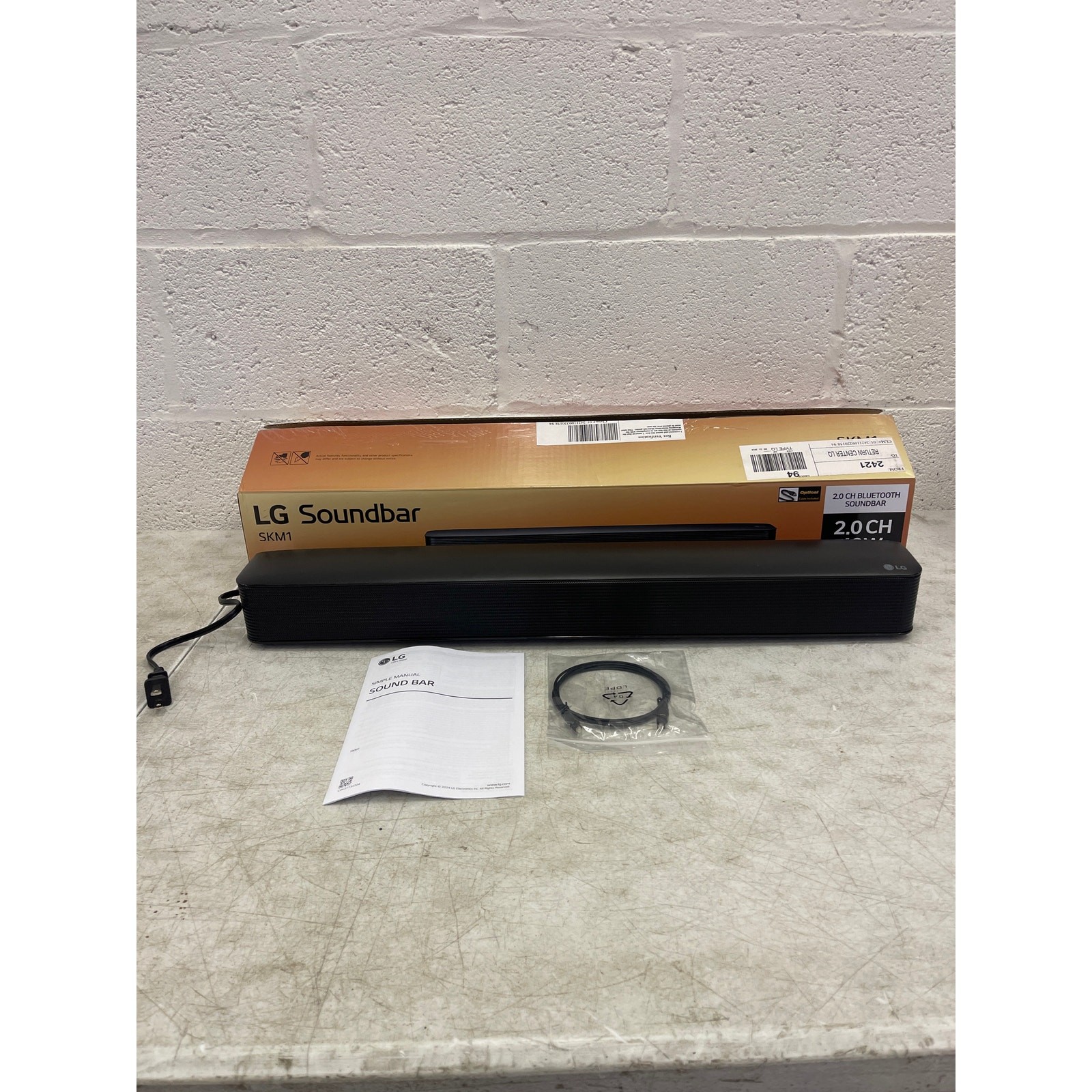 Bar With Bluetooth Streaming, Dolby Audio 40w - Skm1 No Remo