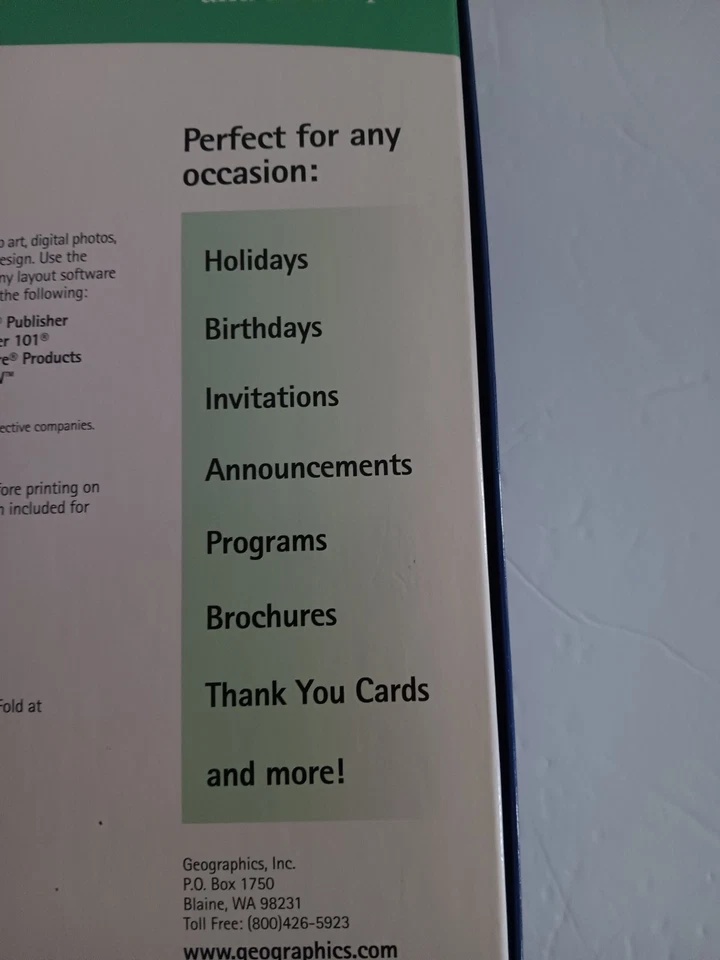 Tarjetas de felicitación y sobres blancos Geographics 100 juegos en blanco 8,5 x 11 pre puntuados Foto 2 de 4