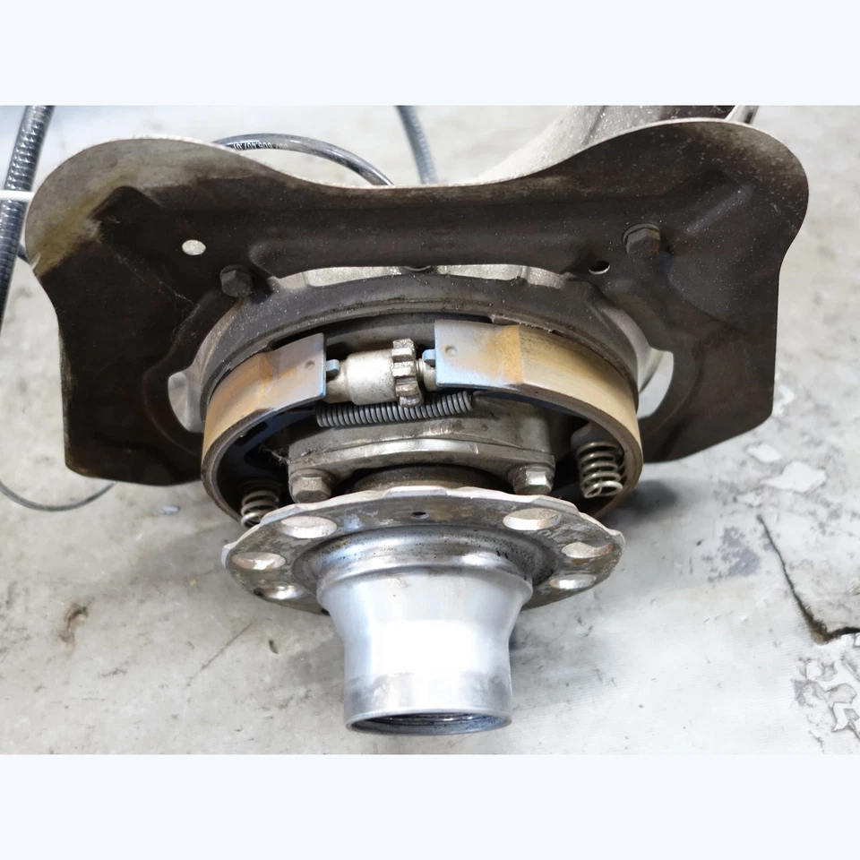 Portador de buje de rueda trasera izquierda Porsche 997 911 GTS 2010-2012 con bloqueo central OEM Foto 4 de 4