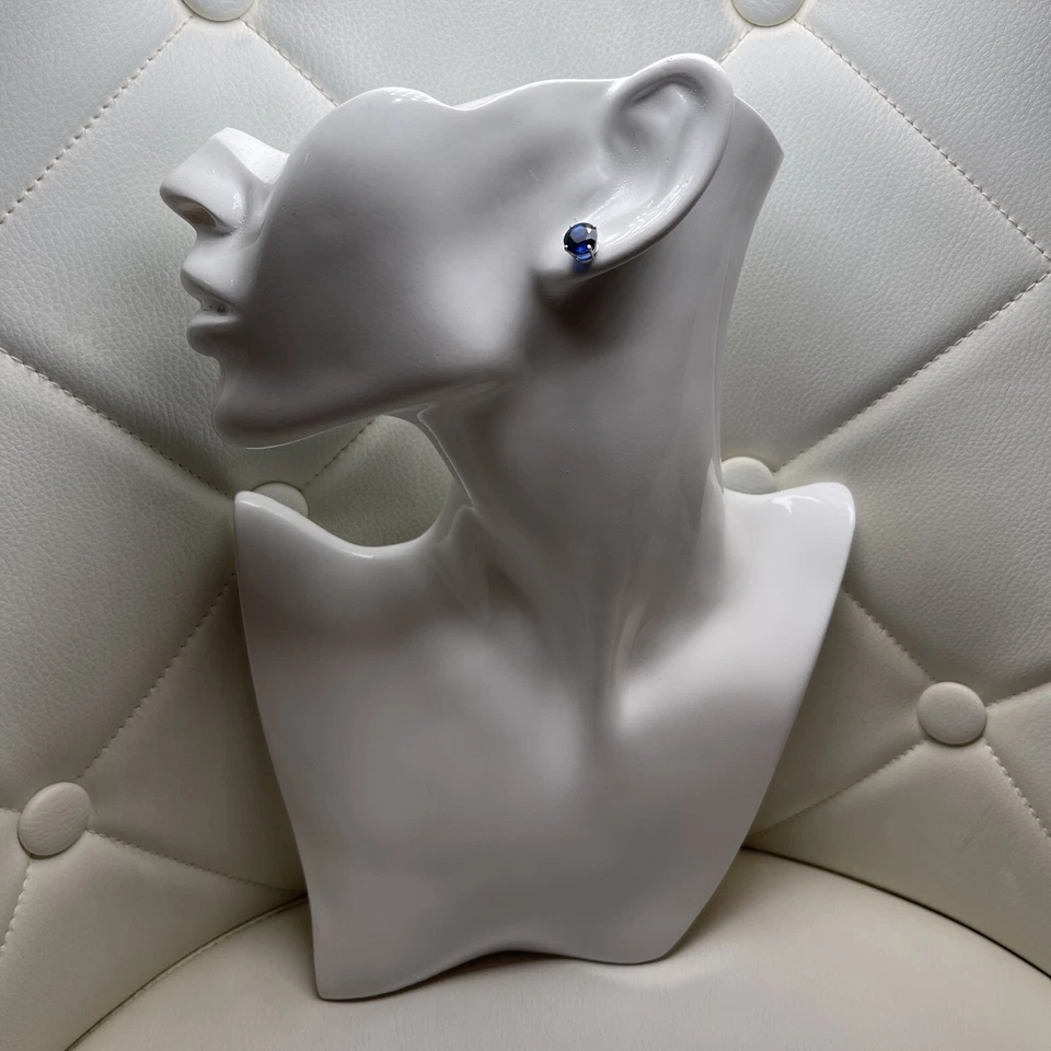 4 Pendientes Tachuelas Redondas de Zafiro TCW Hechos por el Hombre 14k Sólido Dios Tornillo Empujar Foto 3 de 4