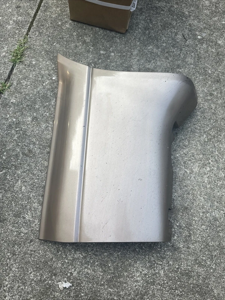 Chevy Chevrolet Astro 1996-2002 guardabarros trasero moldura lado derecho del pasajero Foto 3 de 4