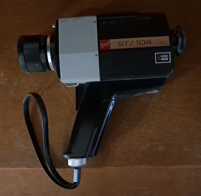 Vintage GAF ST/104 Super 8 Film Cine Movie Camera with Case and Manual UNTESTED