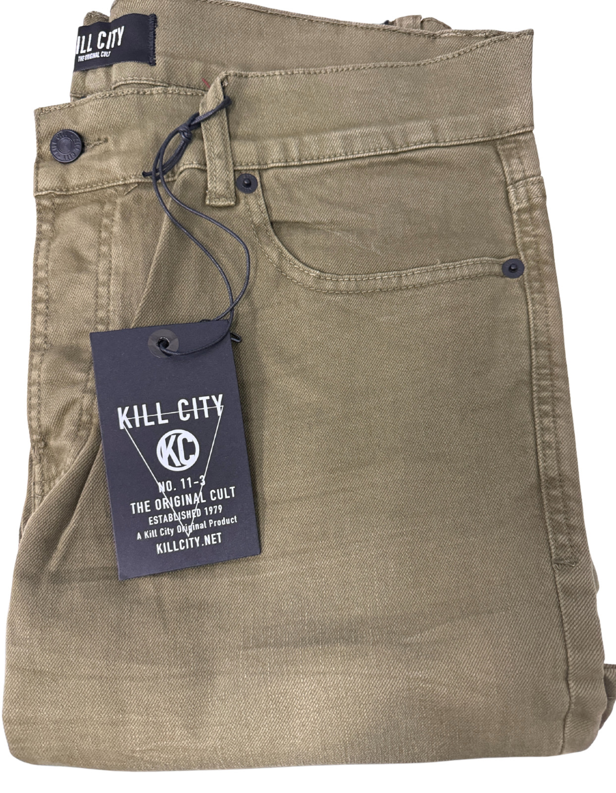 KILL CITY WIRE ПОДХОДИТ К ХОРОШО ПОНОШЕННОЙ ОДЕЖДЕ ИЗ ЭЛАСТИЧНОЙ САРЖИ, КРАШЕНЫМ УЗКИМ ДЖИНСАМ