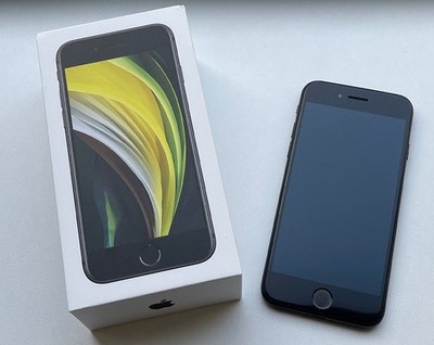 Apple iPhone SE 2.Gen 2020 128 GB Schwarz Black Ohne Simlock keine Kratzer OVP