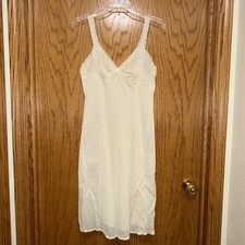 Vintage Olga Secret Hug 34 Ivory full slip lace trim Style 976F woven nylon USA