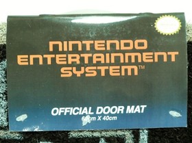 PYRAMID INTL. NINTENDO NES CONTROLLER  60 x 40 cm HIGH QUALITY DOOR MAT UNUSED