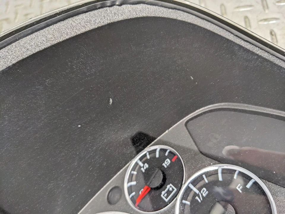 Speedometer MPH ID 84688155 Fits 21 EXPRESS 2500 VAN 1153729 - Image 2 of 4