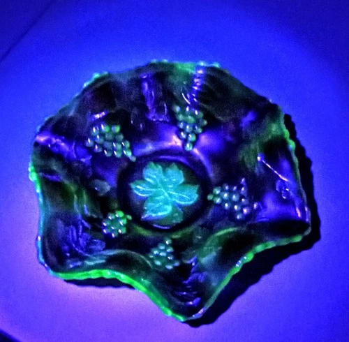 Fenton Lime Green Uranium Carnival Glass 7 inch Ruffled Bowl Vintage Pattern