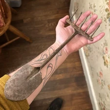 Shovel/Rake : Old Gardening Tool