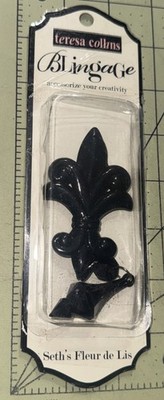 Teresa Collins Blingage - Seth s Fleur de Lis Embellishment BL1915 New Dmgd Pkg
