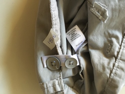 Women's Ann Taylor LOFT Light Gray Khaki Shorts Light Weight Front Pockets 2 - Picture 6 of 7