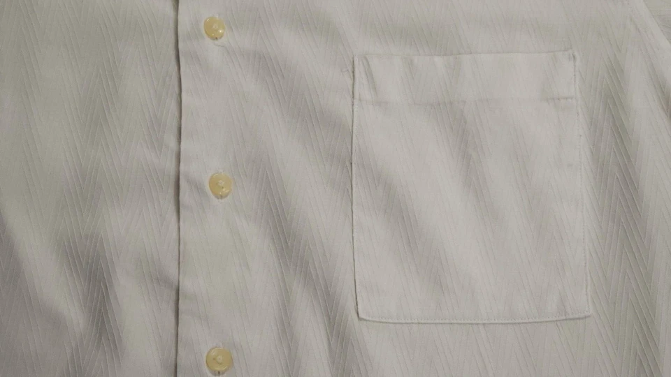 BCBG ATTITUDE Men Dress Shirt Beige Button Front Modern Fit Cuff Sz 16.5 34-35 - Image 4 of 4