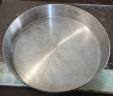 Sears Roebuck USA Maid of Honor 9"x1-1/2" Heavy Aluminum Round Cake Pan