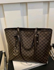 2026 New Fashion Classic PU Waterproof M Letter Print Design Shoulder Bag Women