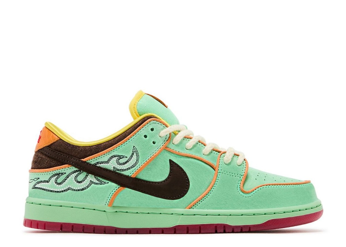 【27•未使用】NIKE SB DUNK LOW PRO\