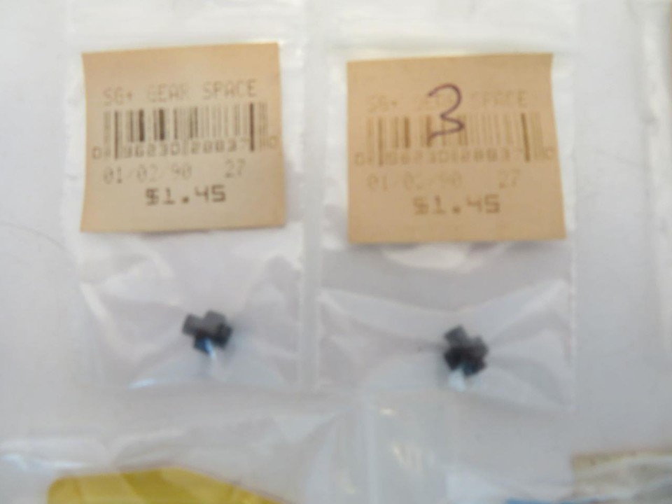 Lot of 8 Vintage HO Slot Car Parts Tjets AFX Tyco Springs, Axl, SG+