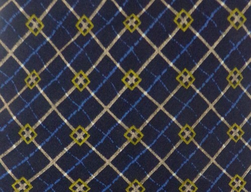 Corbata cuello de seda con estampado geométrico de diamante azul oscuro y amarillo CALVIN KLEIN para hombre - Imagen 2 de 3
