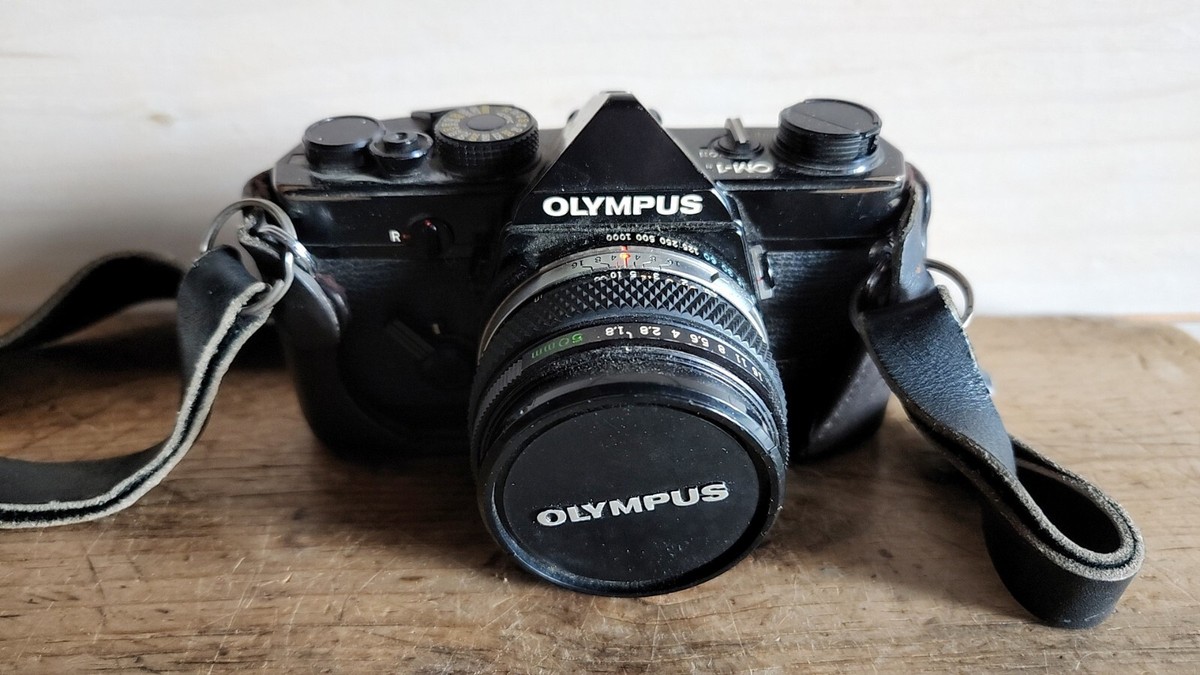 Vintage OLYMPUS OM-1 Camera 50mm Lens Black Leather Case Vintage OLYMPUS OM-1 Camera 50mm Lens Black Leather Case