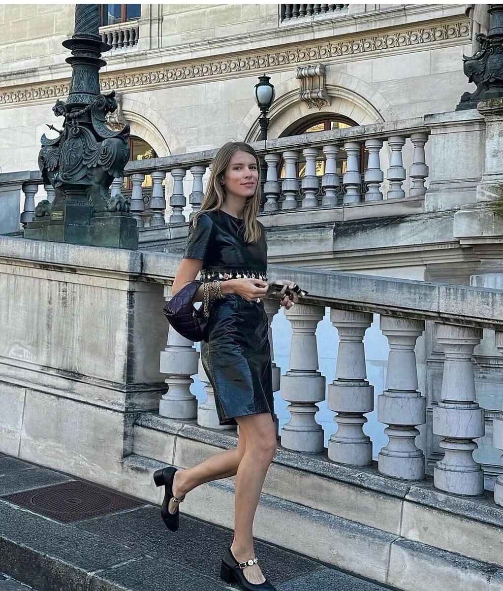 Chanel 24A Metiers D'art Black Leather Mary Jane Heels with Chanel 24A Metiers D'art Black Leather Mary Jane Heels with