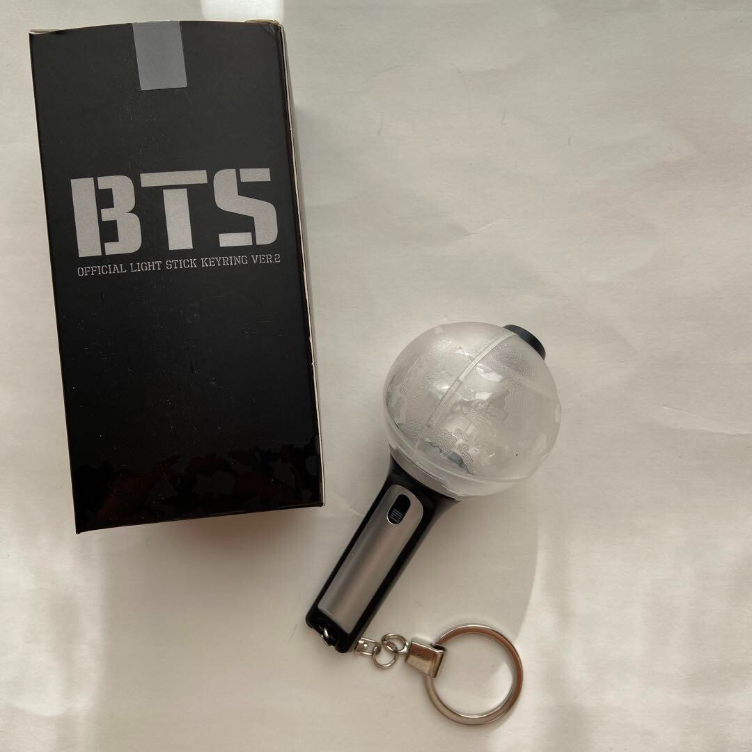 BTS OFFICIAL LIGHT STICK KEYRING ver.2 ARMY BOMB Miniature BTS OFFICIAL LIGHT STICK KEYRING ver.2 ARMY BOMB Miniature