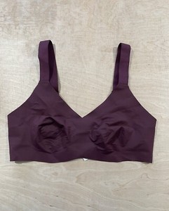 G1N without tags Knix VNeck Evolution Wireless Unpadded Bra Size 4 Burgundy