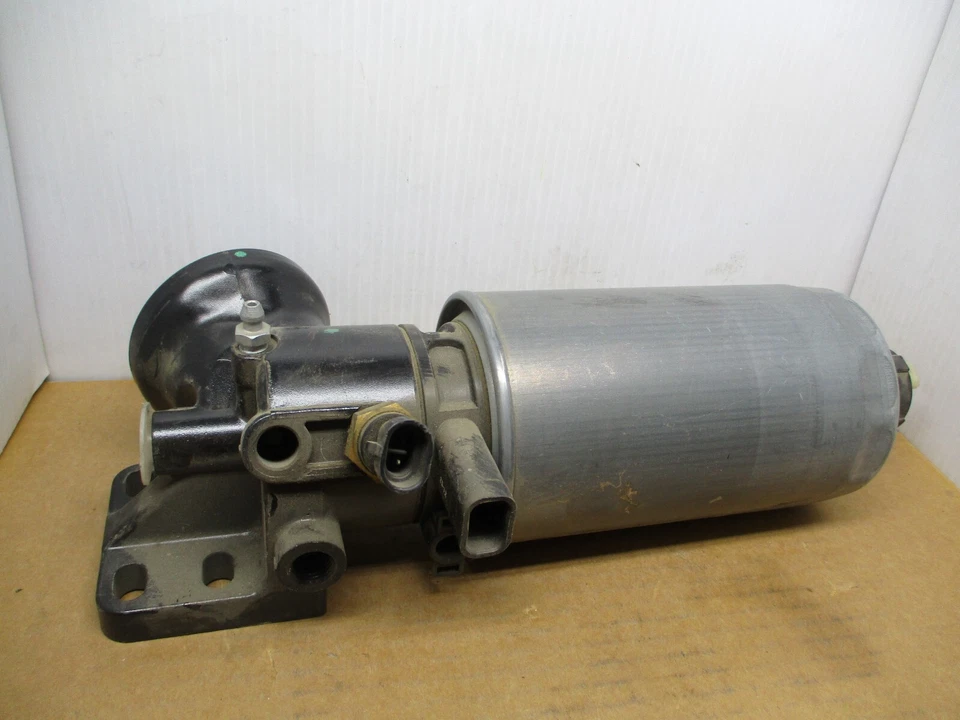 CASE CONSTRUCTION - Filter Assembly - 87435522 - Image 2 of 4