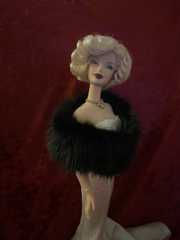*~* Jet black STUNNING MINK FUR STOLE WRAP FOR MARILYN MONROE, BARBIE DOLL*~*