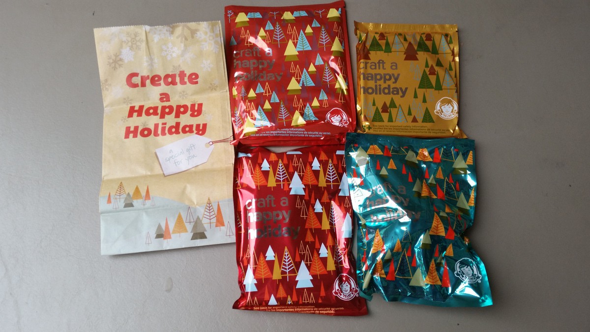 NEW Sealed Wendy's Craft a Happy Holiday 2015 Kids Meal Toys