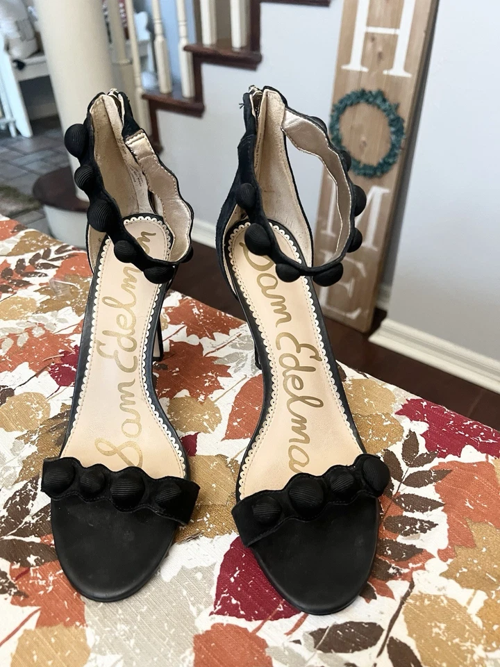 Sandálias femininas Sam Edelman Addison salto agulha camurça preta alça de tornozelo 9 $120 - Imagem 3 de 4