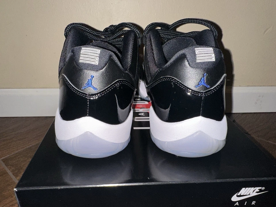 Air Jordan 11 Retro Low Space Jam Talla 13 Foto 2 de 4