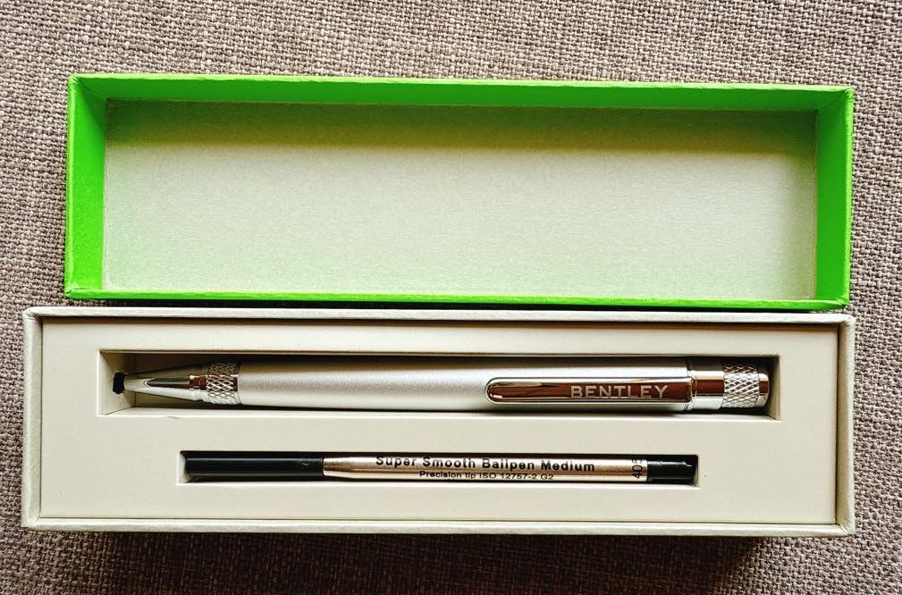 BENTLEY Novelty White Silver Metal Twisted Ballpoint Pen wz