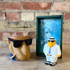 VTG Camel Cigarettes Collectibles Lot: Pool Table Ash Tray, Can Cooler, Shaker