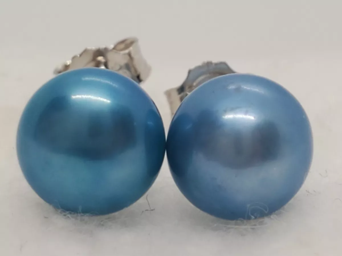 Light blue 2024 pearl earrings