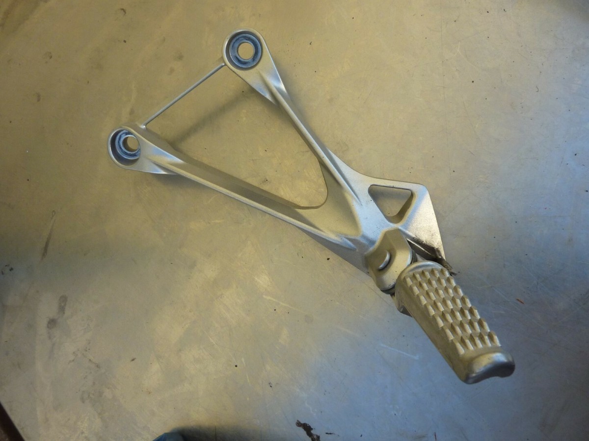 銀製品 Passenger peg & bracket left 636 Kawasaki 05 06 zx6r #DD18 | eBay