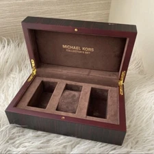 🕰 Michael Kors Wooden Watch Display Box 🕰